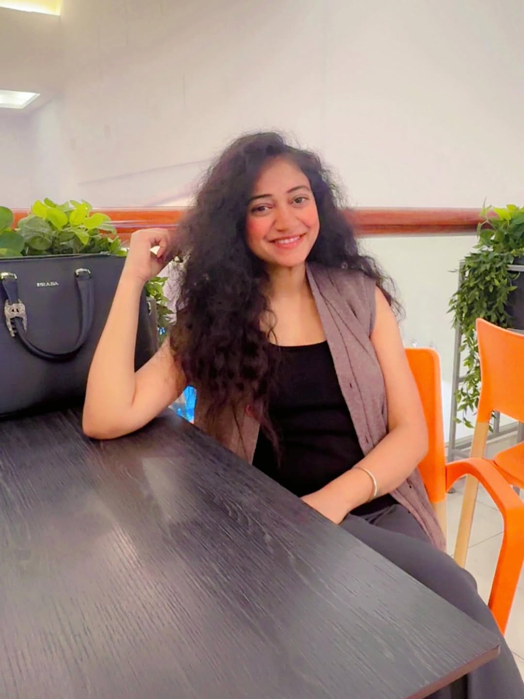 Post 5 by Vidhi Mistry on Instagram (image)