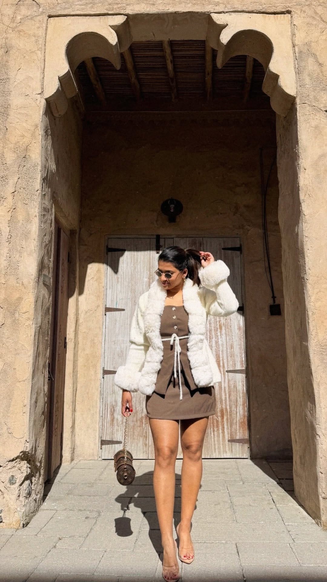Post 3 by Delia Lobo on Instagram (video)