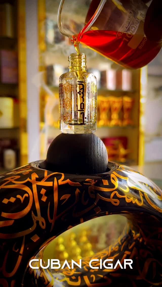 Post 7 by Guessmyscent® on Instagram (video)