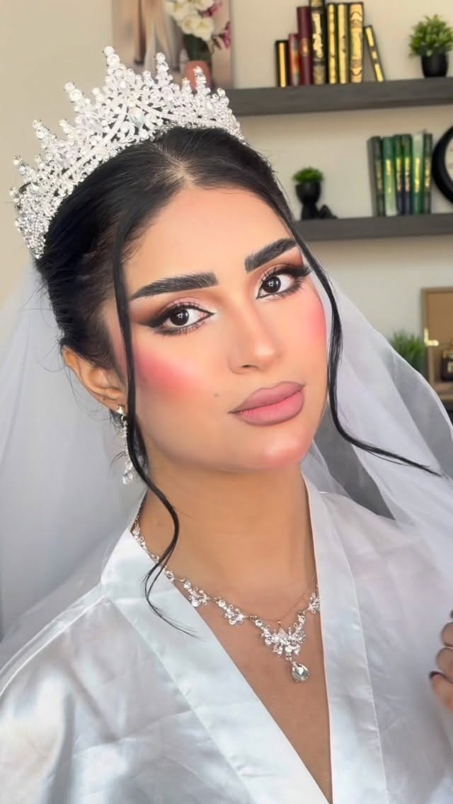 Post 5 by Chaima Beauty on Instagram (video)