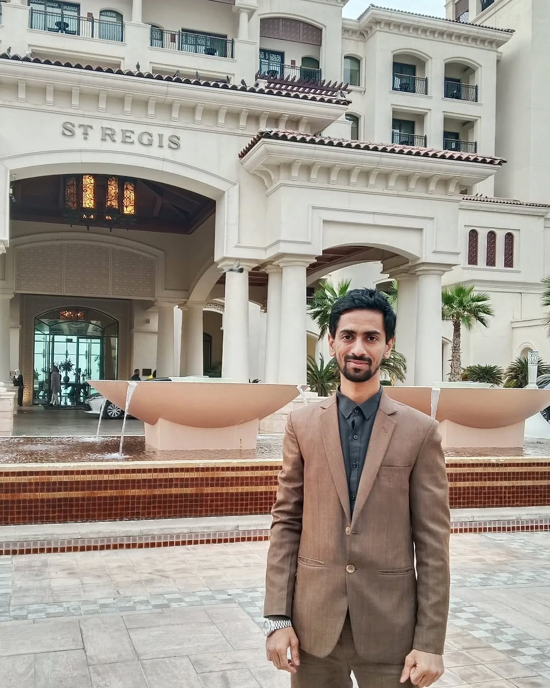 Post 5 by Faizan Munawar Ibrahim on Instagram (image)