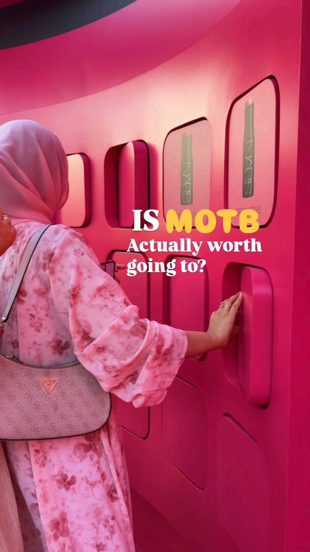Post 5 by Maryam Noor on Instagram (video)