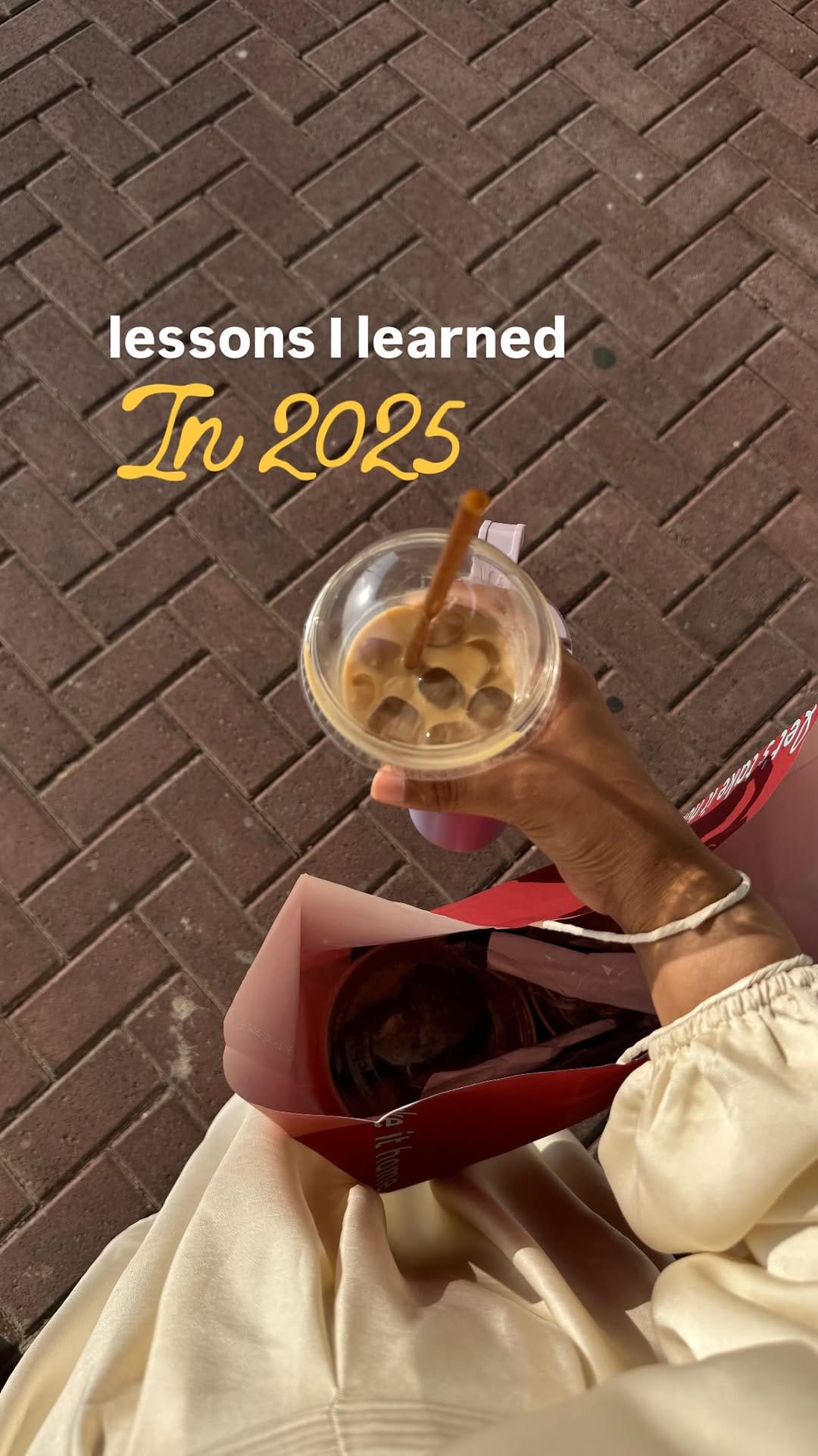 Post 6 by Maryam Noor on Instagram (video)