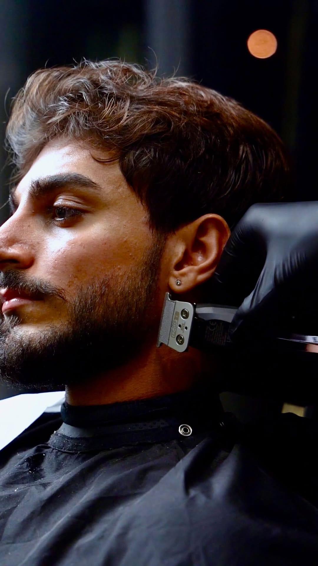 Post 8 by The Gentlemen's Barber Shop - Dubai on Instagram (video)