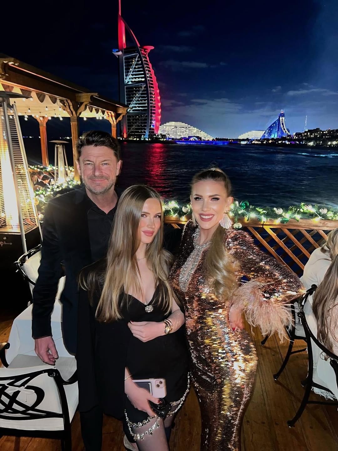 Post 1 by D A N A   H U S C H E R T on Instagram (carousel)