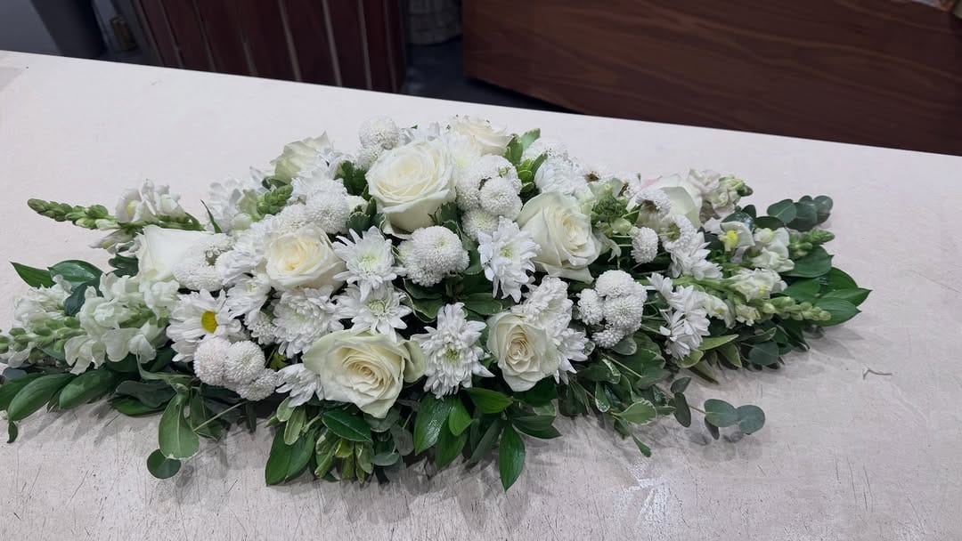 Post 6 by Fleurs Damour on Instagram (image)