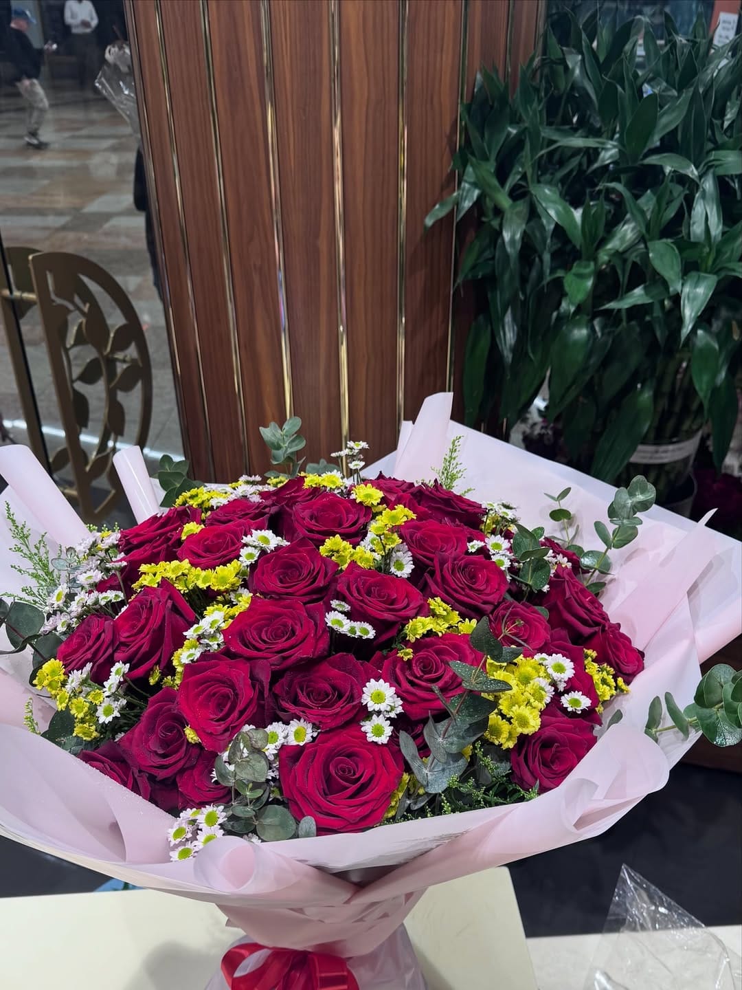 Post 10 by Fleurs Damour on Instagram (image)