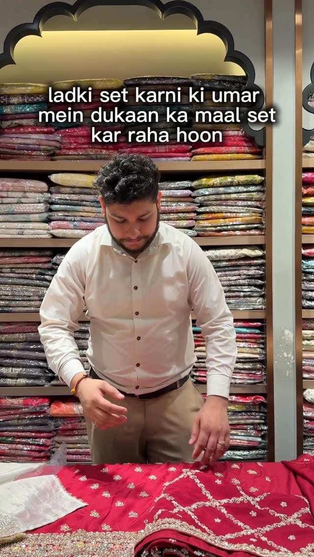 Post 5 by Vinay Fashion on Instagram (video)