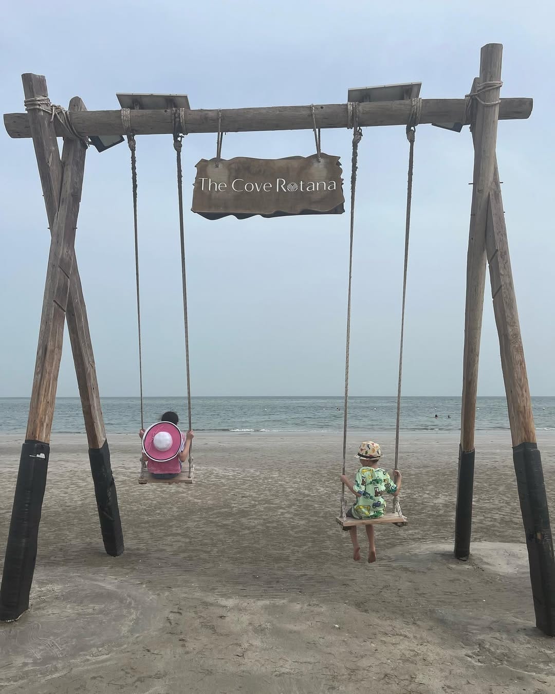 Post 1 by @themodernmom_dubai on Instagram (image)