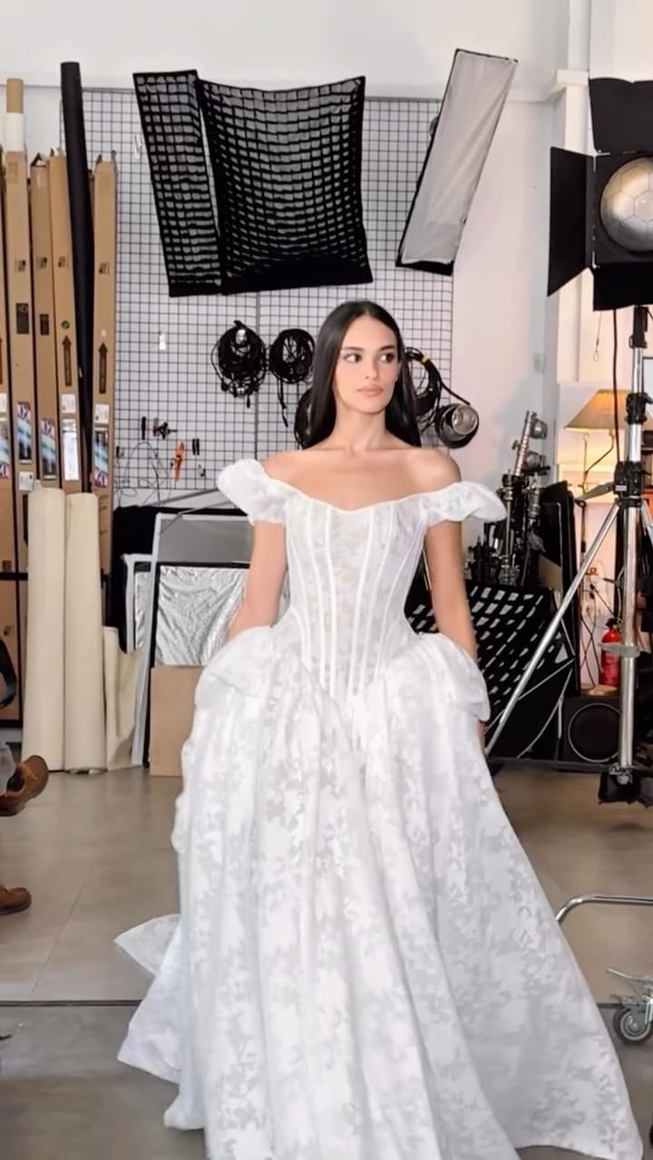 Post 1 by Tanya Ray Bridal on Instagram (video)