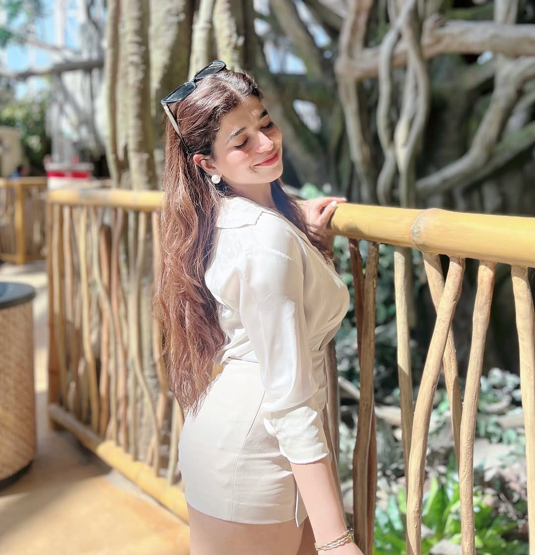 Post 4 by Aanchal Malhotra on Instagram (carousel)