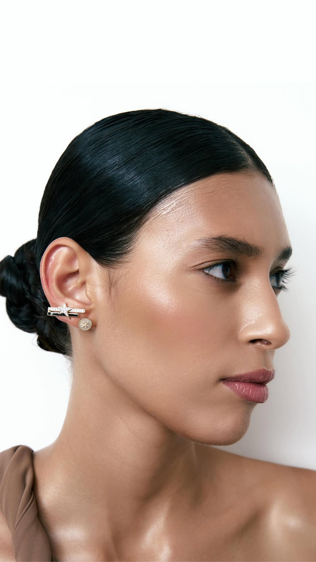 Post 5 by Poison Drop Jewelry Store on Instagram (video)