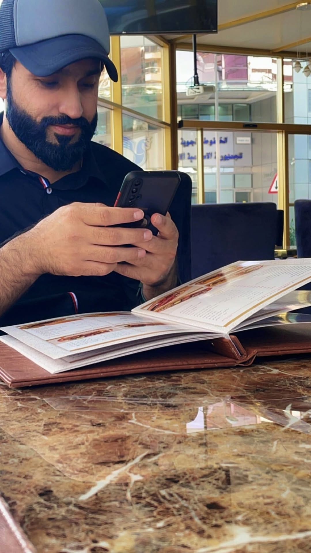 Post 2 by Dubai vine on Instagram (image)