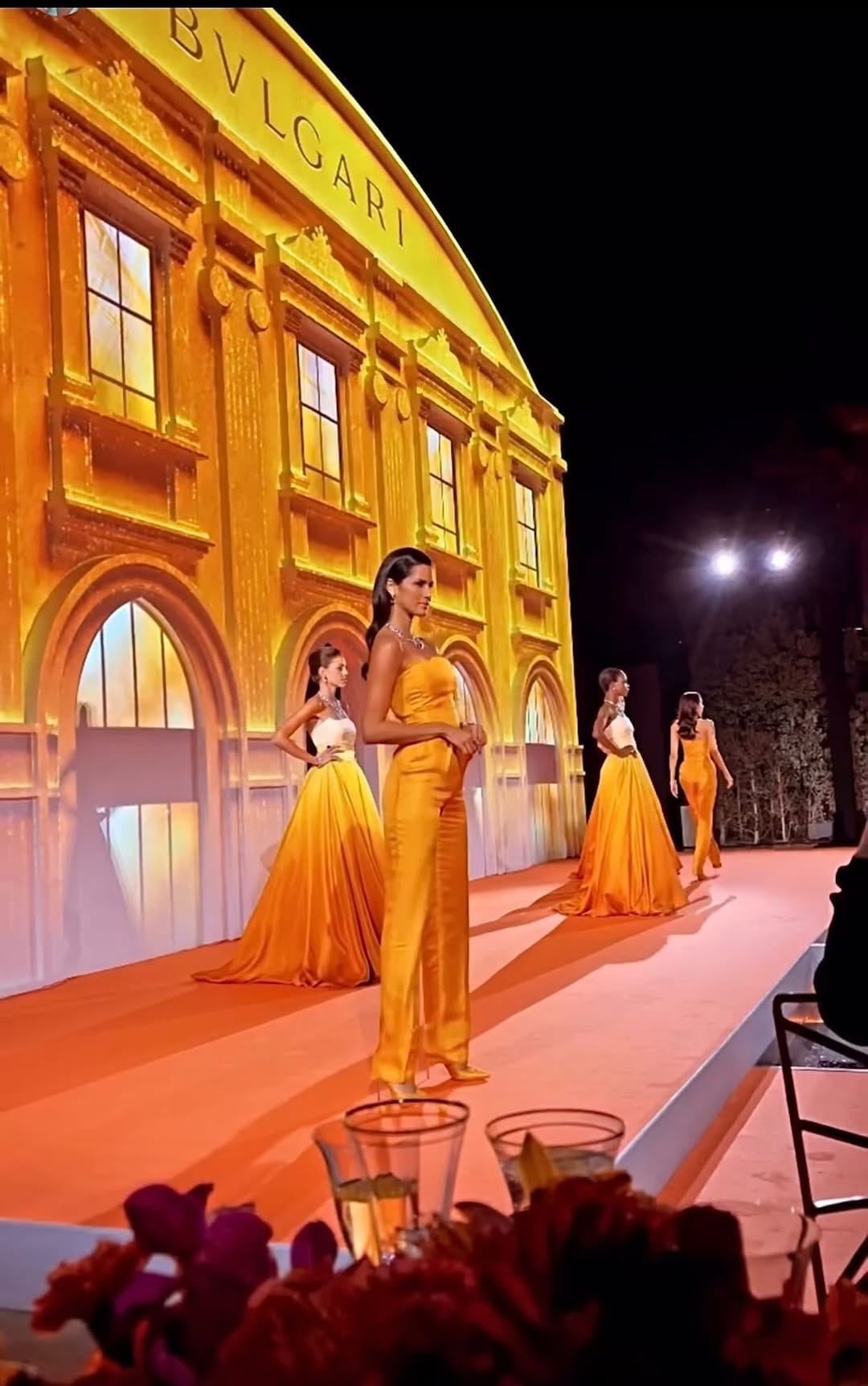 Post 9 by Ana Cristina Diaz on Instagram (video)