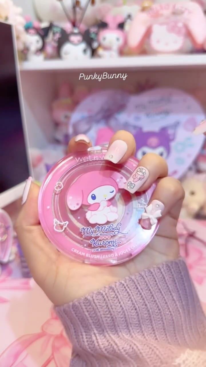 Post 1 by 🎀🌸🎀 aMz アムズ أميرة 🎀🌸🎀 on Instagram (video)