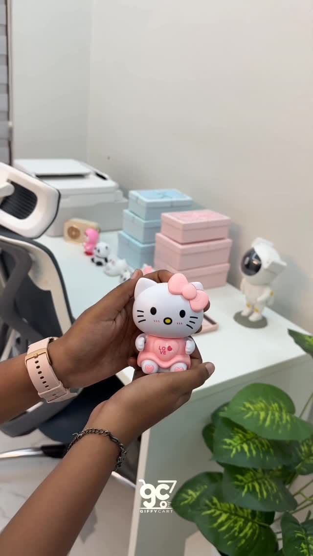 Post 1 by GiffyCart on Instagram (video)