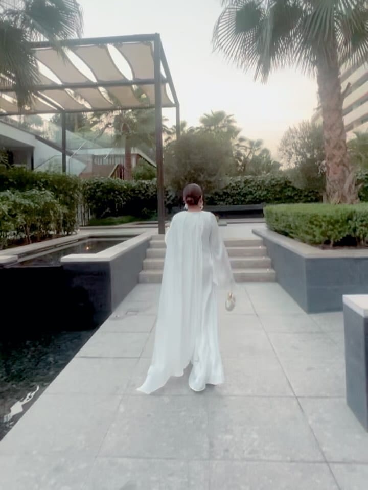 Post 8 by 🇦🇪 HAIR & MAKEUP ARTIST on Instagram (carousel)