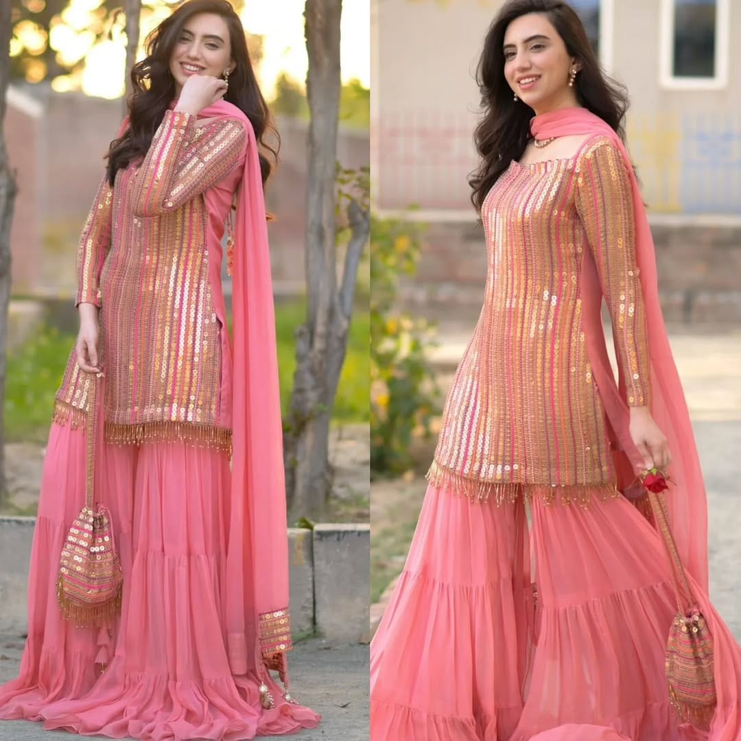 Post 6 by Aviraa Trends on Instagram (carousel)