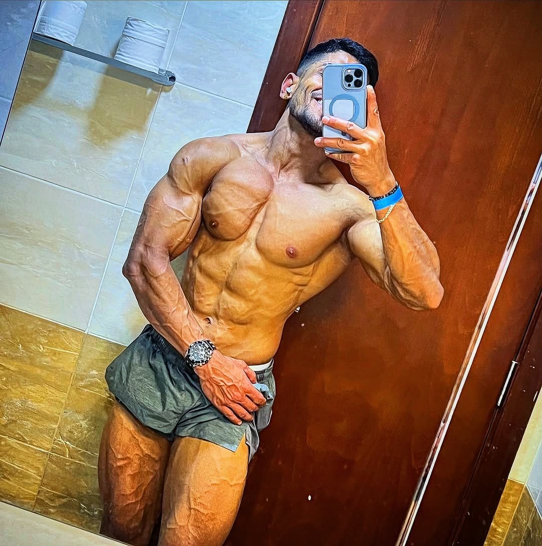 Post 8 by محمد انضمام on Instagram (image)