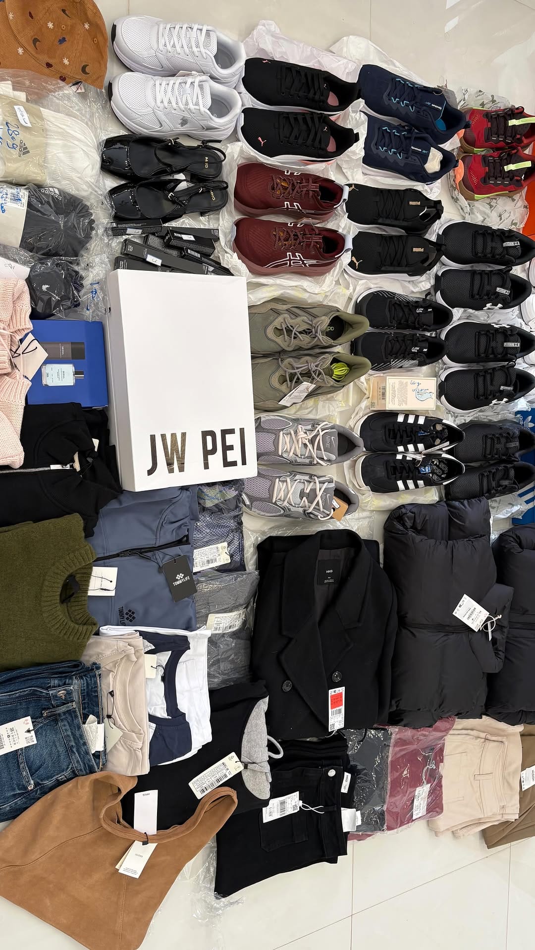 Post 4 by Online shop | آنلاین شاپ on Instagram (video)