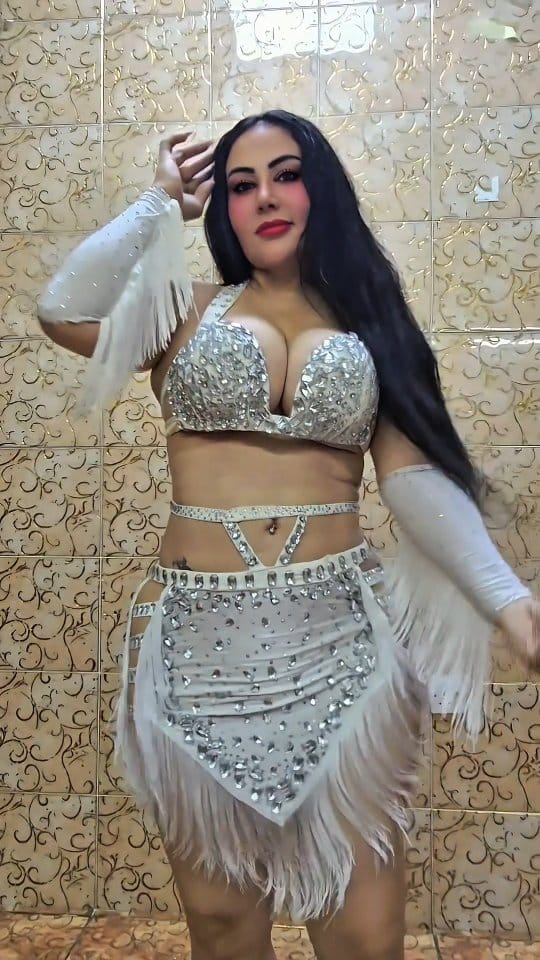 Post 5 by Mima star 🌟 on Instagram (video)