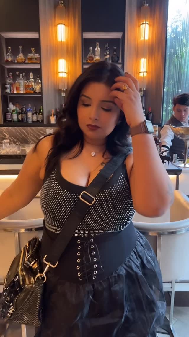 Post 3 by Pallavi Gupta  (*Beauty| Midsize Fashion| Fitness| Lifestyle) on Instagram (video)