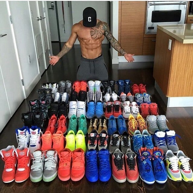 Post 8 by FashionBorn™ on Instagram (image)