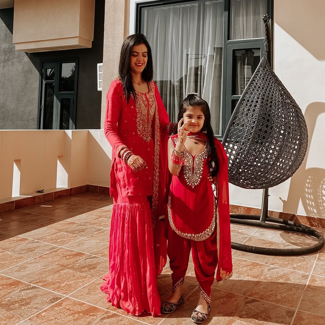 Post 4 by SHWETA SOOD on Instagram (carousel)