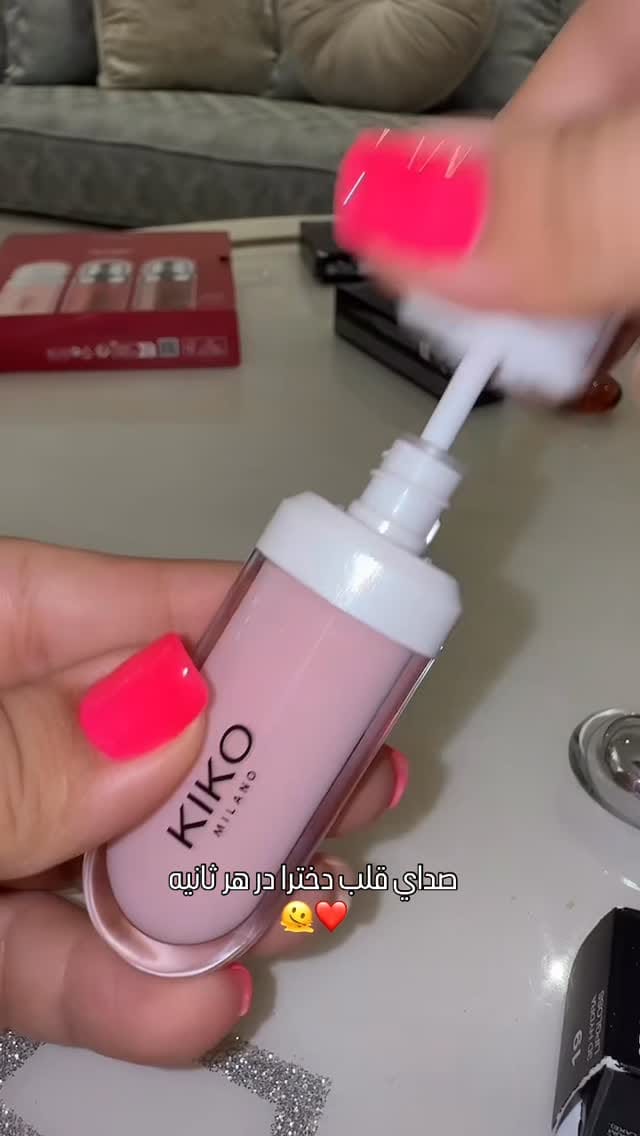 Post 9 by Dubai Shopping Accessories on Instagram (video)