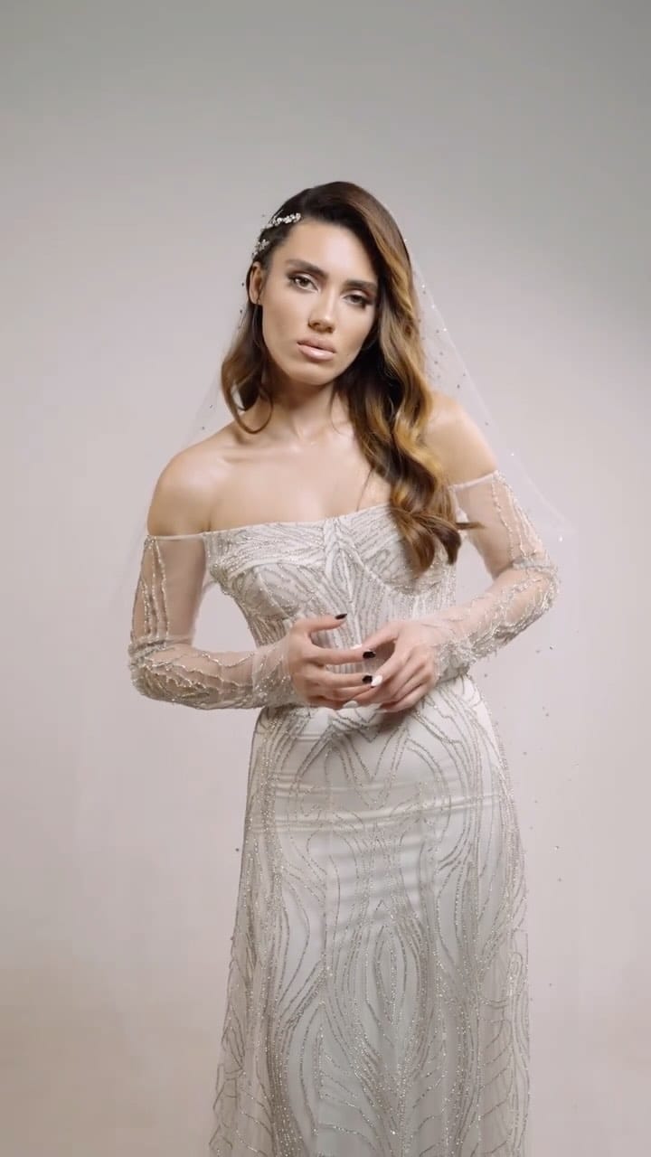 Post 10 by HUMARIFF WEDDING HOUSE on Instagram (video)