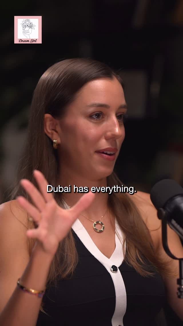 Post 9 by Crypto Girl Dubai 🇦🇪 | Maria Frackowiak on Instagram (video)