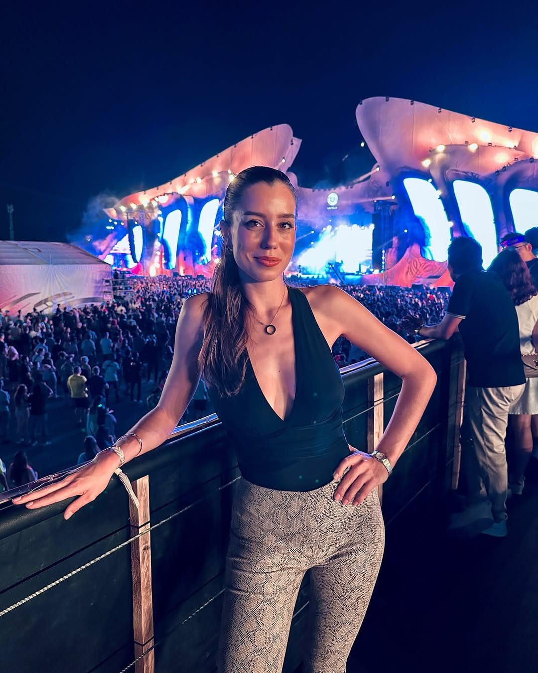 Post 6 by Crypto Girl Dubai 🇦🇪 | Maria Frackowiak on Instagram (carousel)