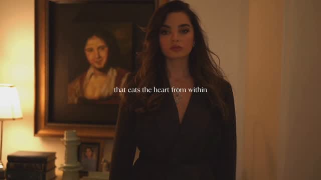 Post 1 by VENUS on Instagram (video)