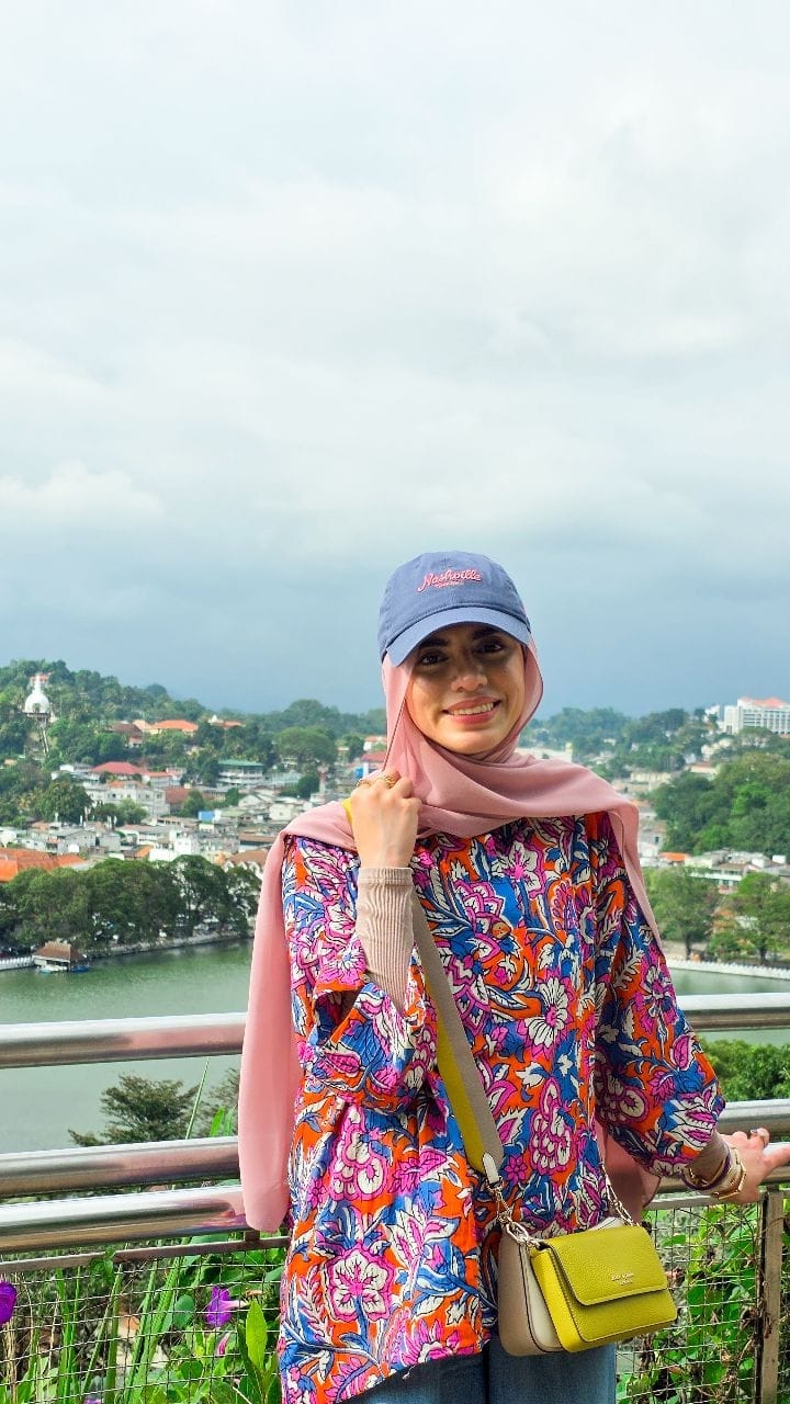 Post 5 by Zunaira Nafees | Lifestyle Influencer on Instagram (video)