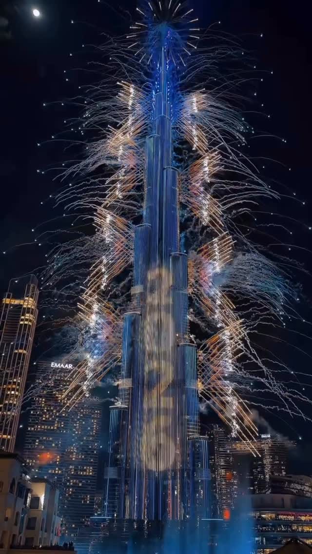 Post 1 by I am dubai on Instagram (video)