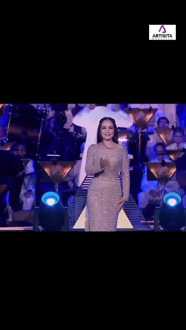 Post 6 by Artisita Magazine on Instagram (video)