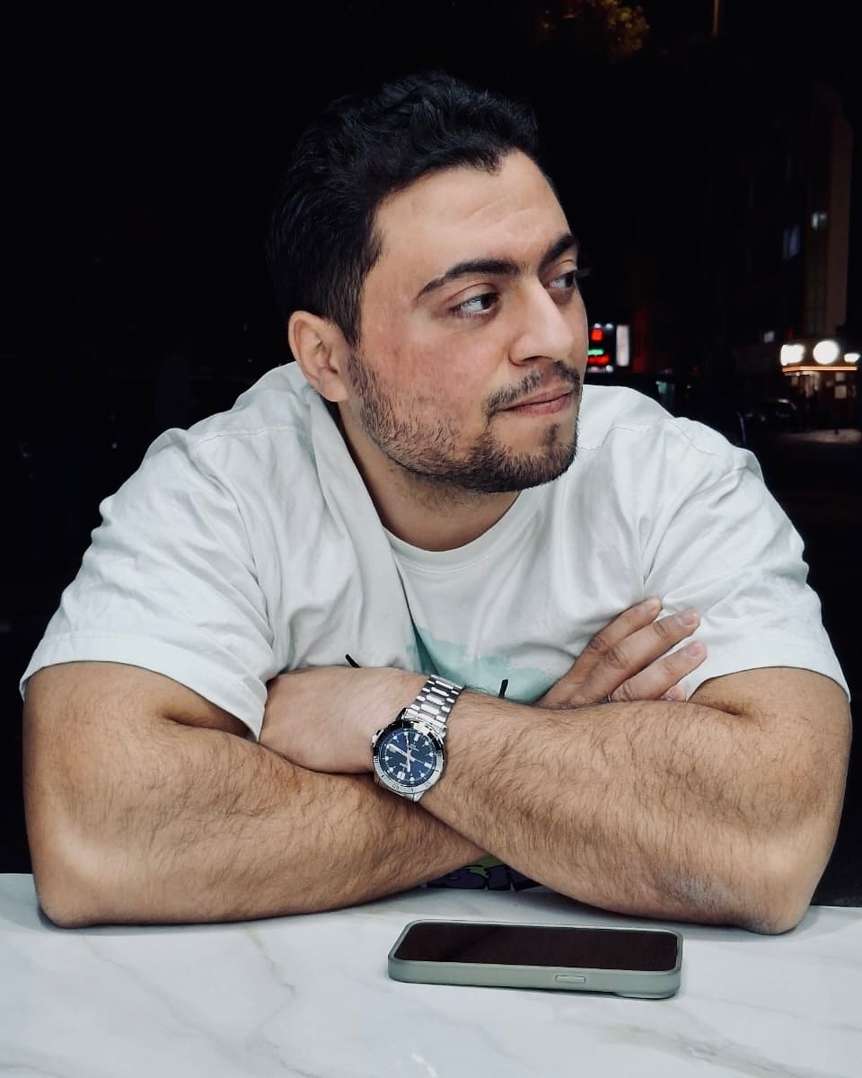 Post 6 by Karim on Instagram (carousel)