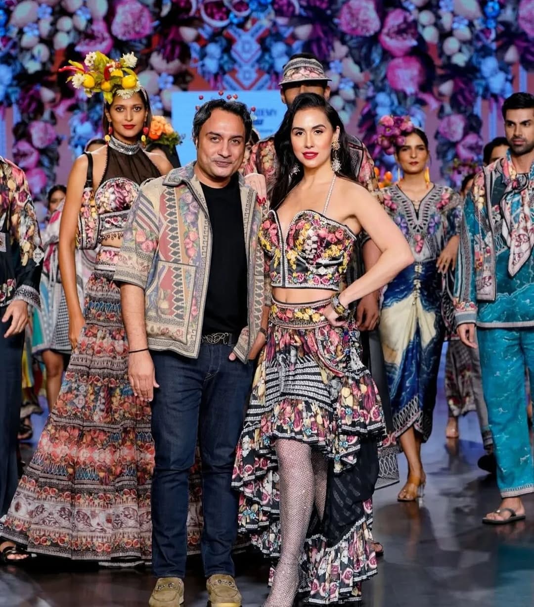Post 9 by Collage Boutique Dubai UAE on Instagram (image)