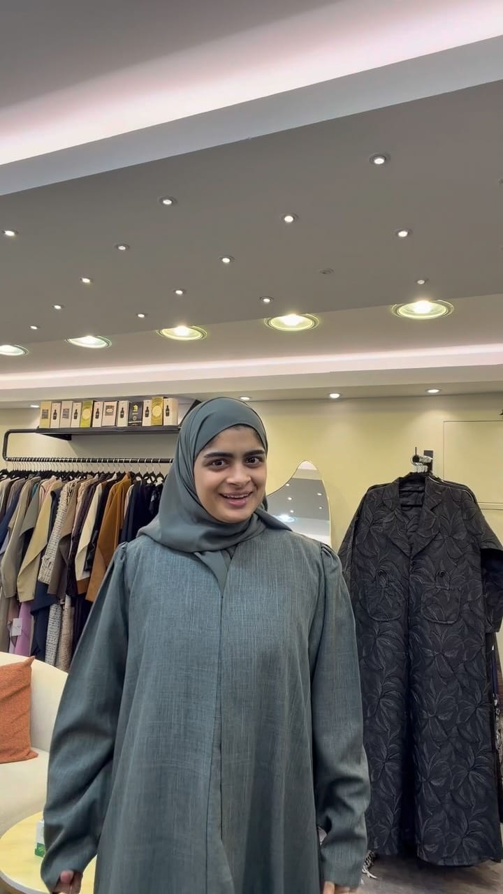 Post 7 by Luxury Abaya Shop Dubai | Abaya Designer | Abaya Store Uae on Instagram (video)
