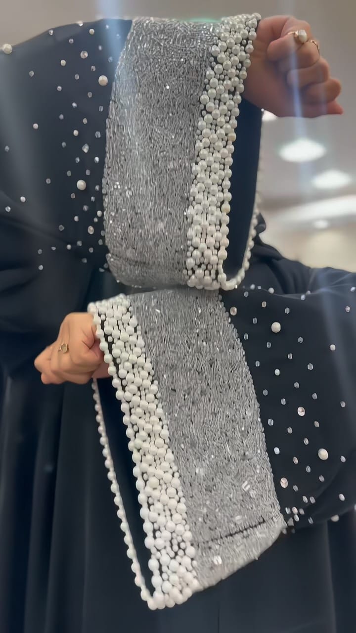 Post 5 by Luxury Abaya Shop Dubai | Abaya Designer | Abaya Store Uae on Instagram (video)