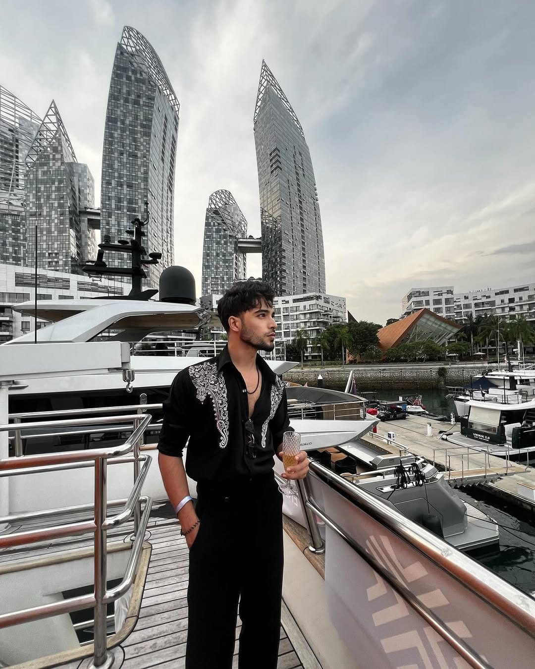 Post 9 by AYAN KHAN on Instagram (carousel)