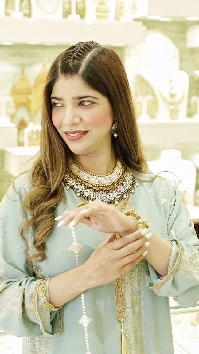 Post 9 by Muntaha Haider| UAE Influencer | Licensed on Instagram (video)