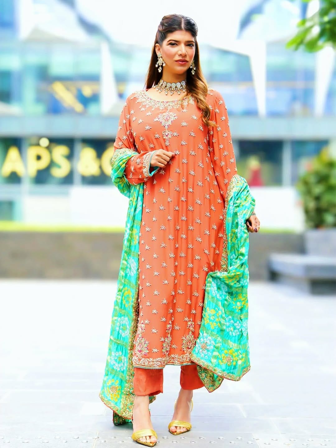 Post 3 by Muntaha Haider| UAE Influencer | Licensed on Instagram (carousel)