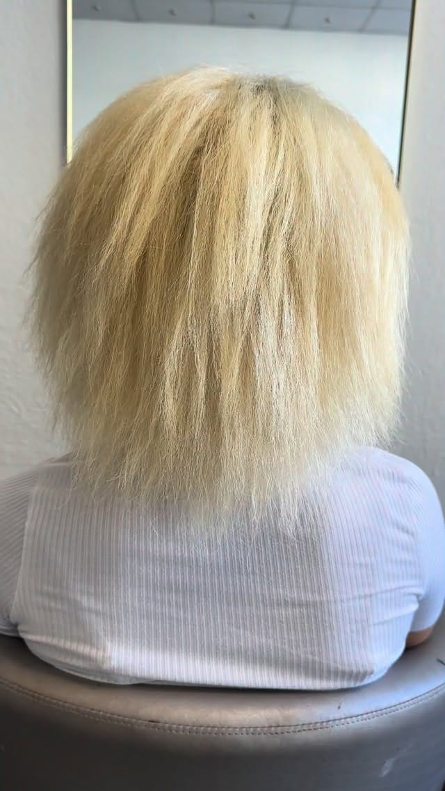 Post 4 by Haarverlängerung❤️ on Instagram (video)