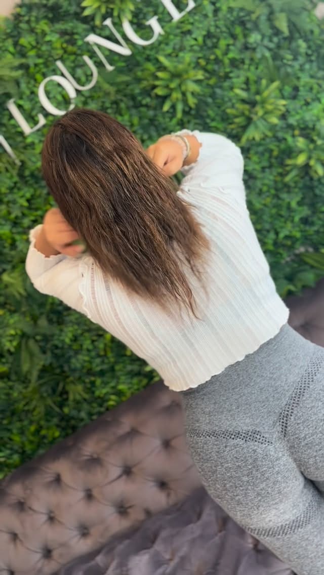 Post 5 by Haarverlängerung❤️ on Instagram (video)