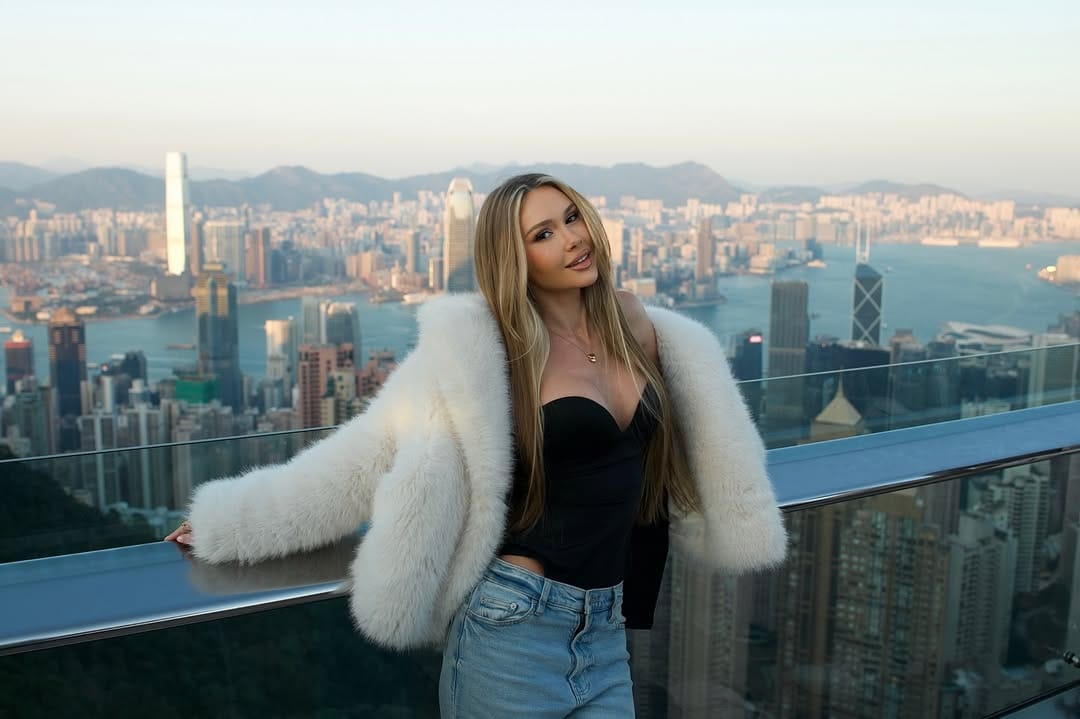 Post 3 by Alena Almaz |  Influencer Model UGC | Dubai on Instagram (carousel)