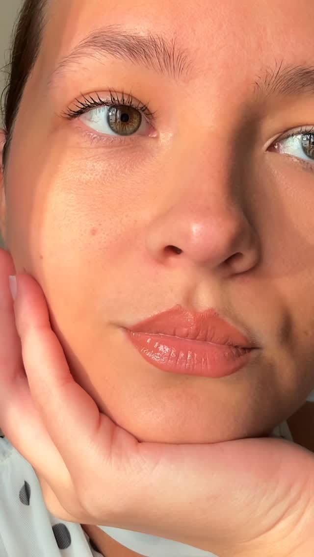 Post 1 by COMIS on Instagram (video)