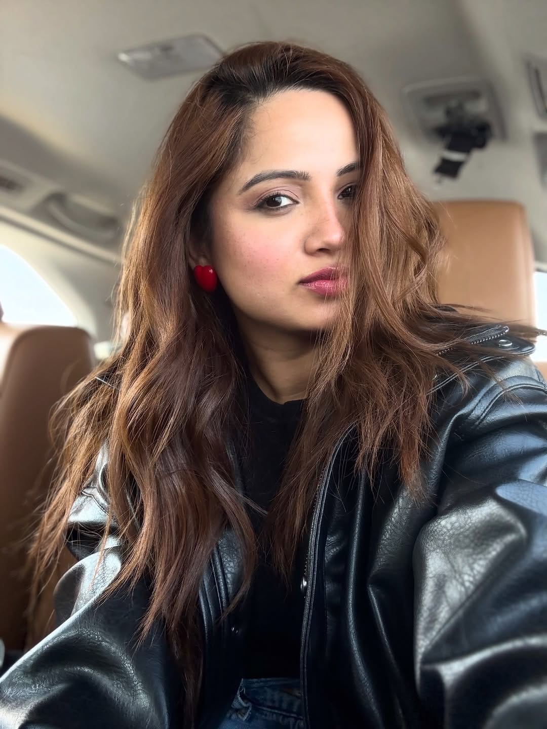 Post 5 by Priyanka Jacob on Instagram (carousel)