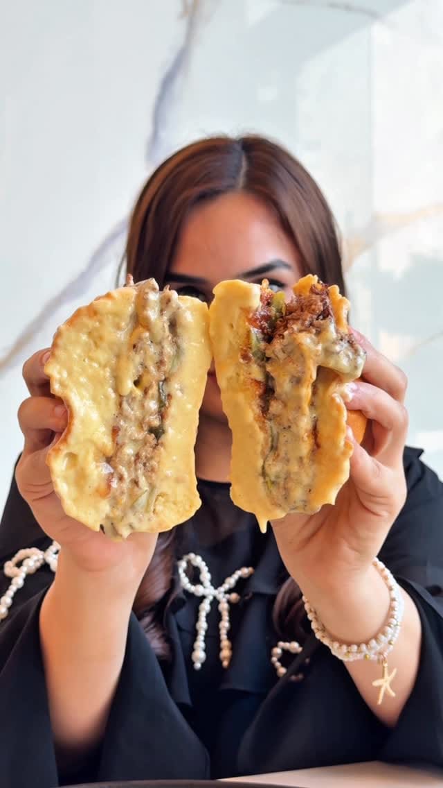 Post 4 by Asma Jamal ✨اسماء جمال on Instagram (video)