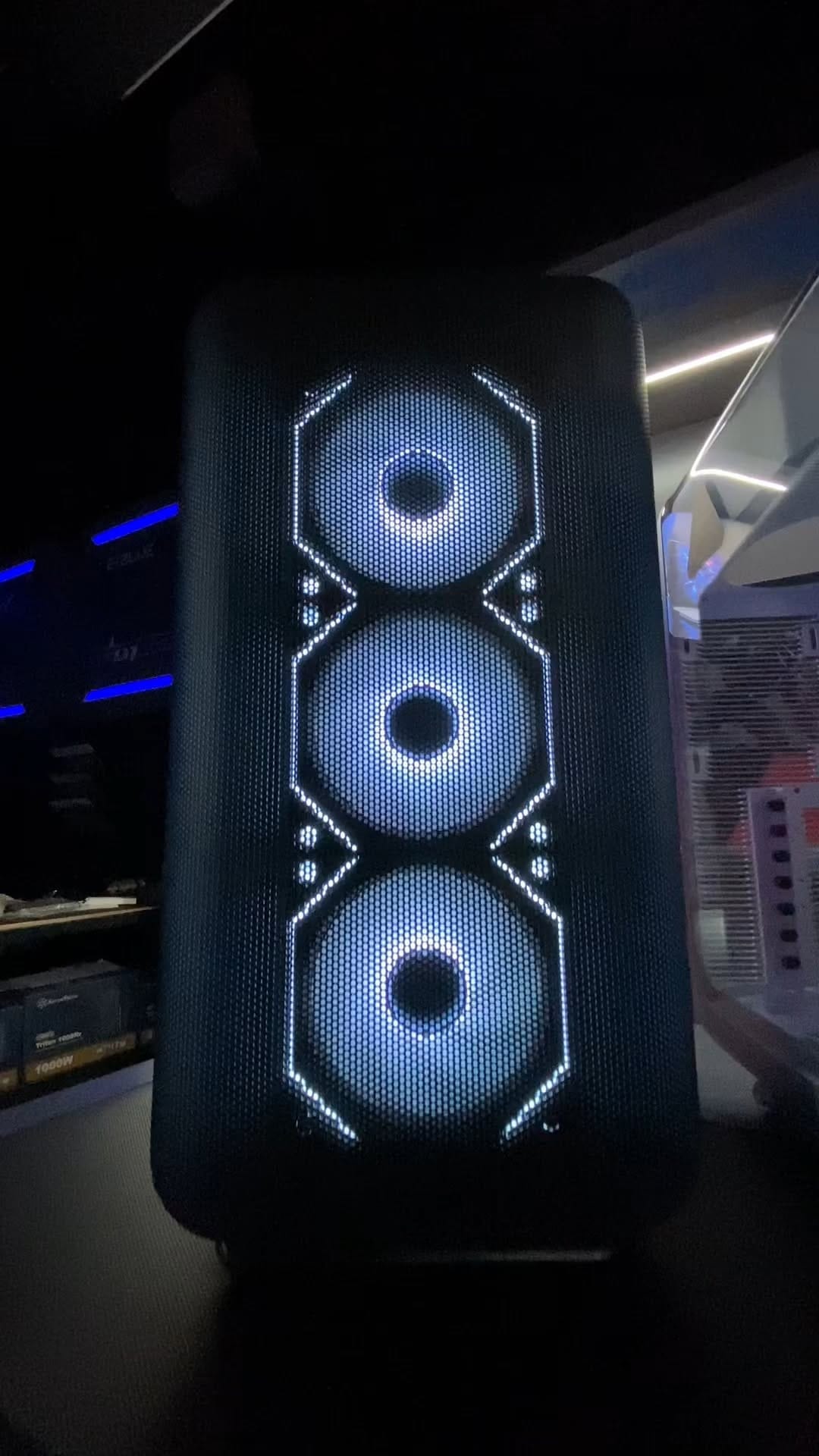 Post 7 by DRAGON MASTER FOR ELECTRONIC on Instagram (video)